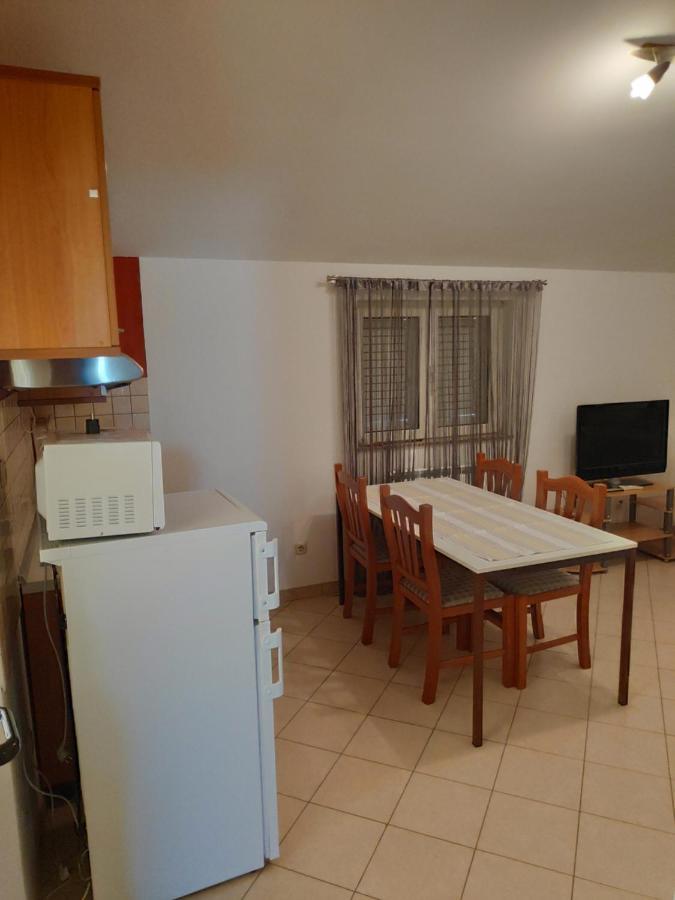 Apartments Mario Biograd Na Moru Buitenkant foto